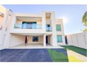 LUJOSA RESIDENCIA EN VENTA EN FDO DE LA MORA