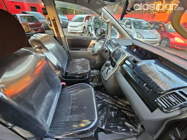 Toyota Noah 2009 - foto 8