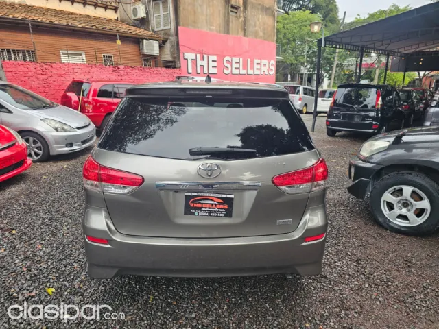 Toyota Wish 2011 — foto 6