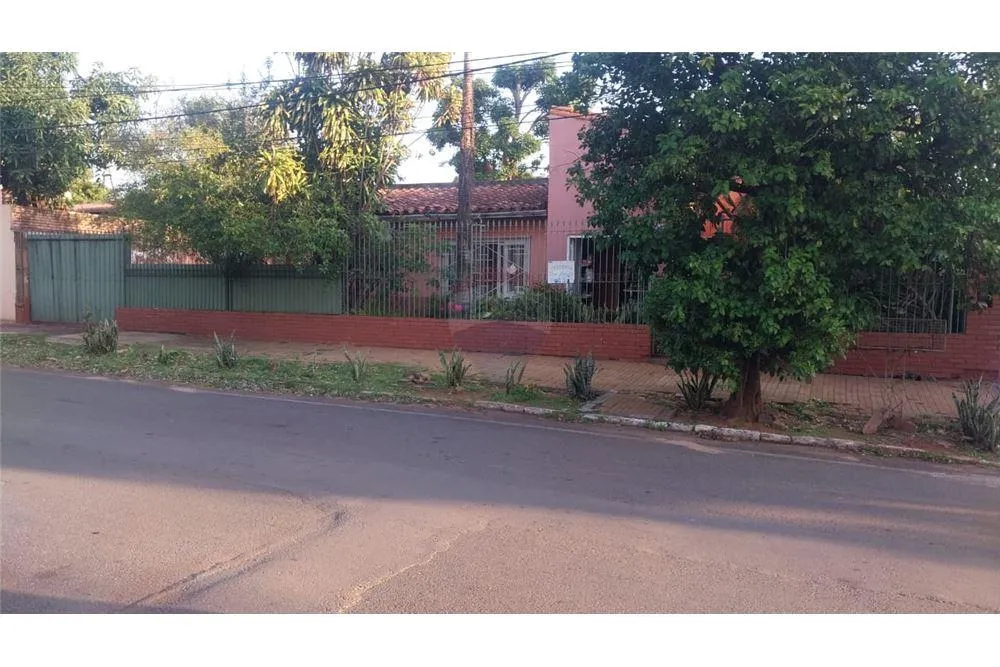 Vendo en Fdo. Zona sur propiedad 21,5x10(215Mts2) — foto 3