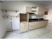 VENDO HERMOSA CASA (2 Dormitorios) en Ñemby Zona Palacio Justicia San Lorenzo