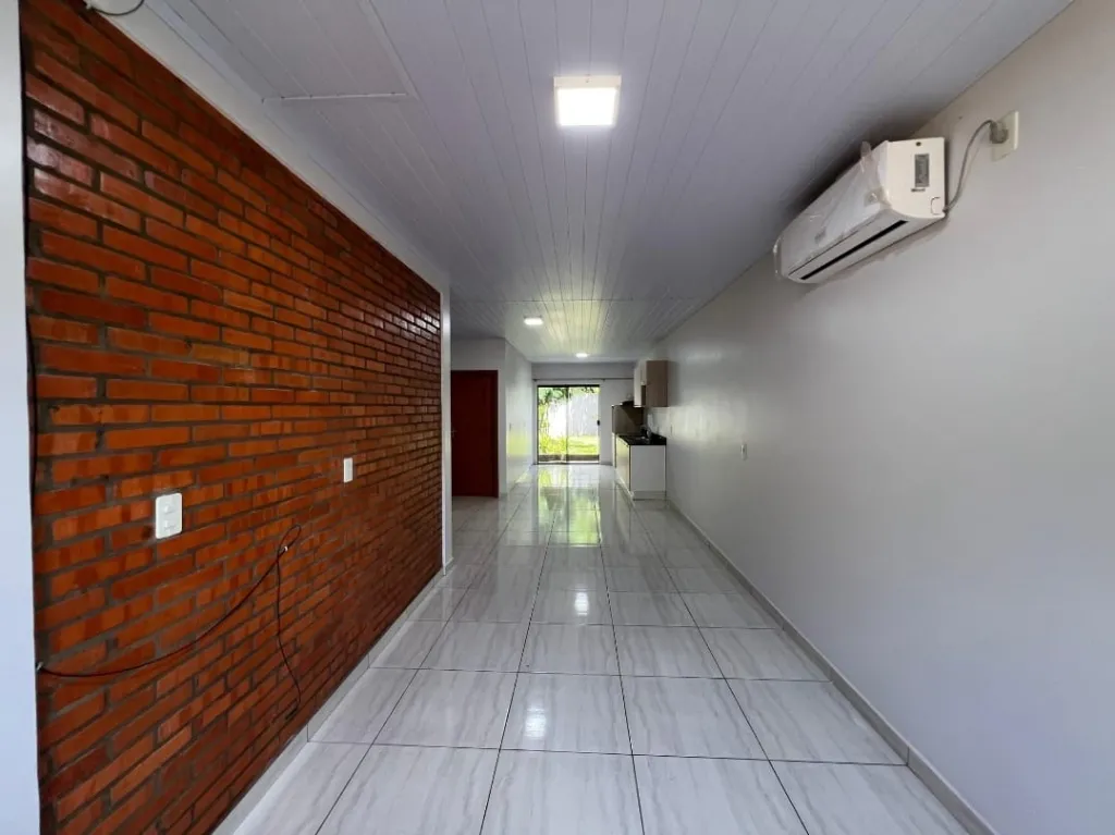 VENDO HERMOSA CASA (2 Dormitorios) en Ñemby Zona Palacio Justicia San Lorenzo — foto 2