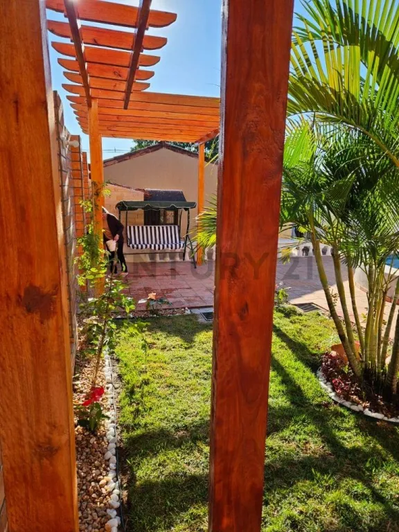 VENDO HERMOSA Y AMPLIA RESIDENCIA EN SAN VICENTE — foto 2