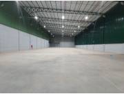ALQUILO DEPOSITO DE 1.500 M2 CON OFICINAS EN CIUDAD DEL ESTE‼️ C-1153