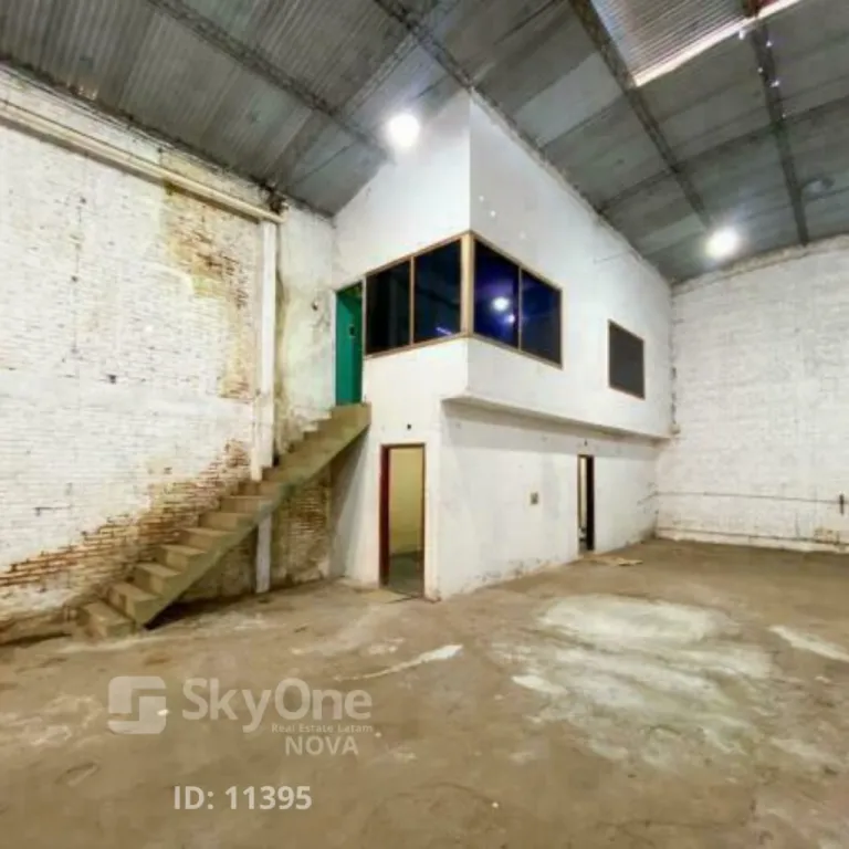 Tinglado en venta en Lambaré – 360 m² con oficinas – Zona San Roque — foto 3