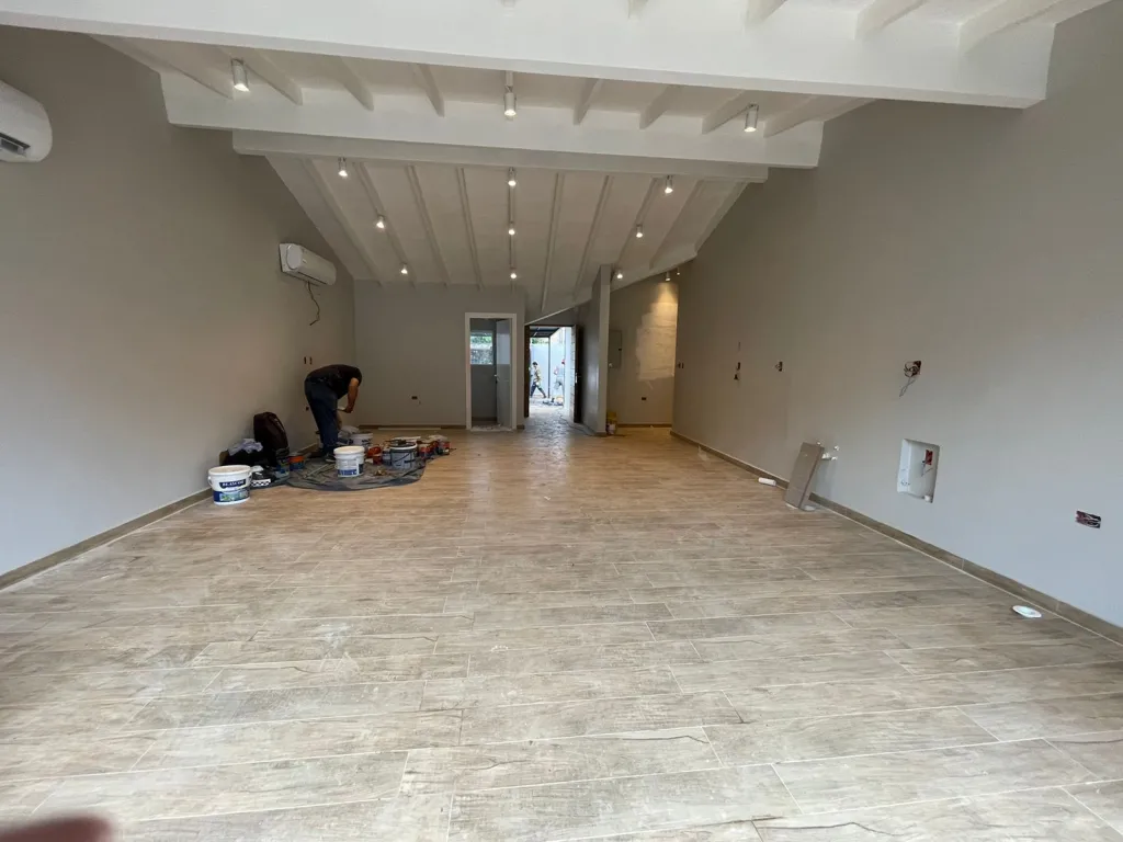 S38.4 EALQUILO CASA TODA EN PLANTA BAJA EN LA ZONA DEL COLEGIO GOETHE — foto 3