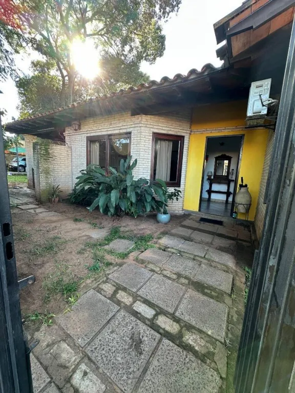 Estrategica casa en luque en esquina atras del Shopping Madero — foto 2