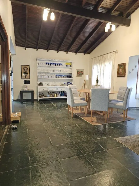 VIVIENDA TOTALMENTE REFORMABLE O MODERNIZABLE A VALOR TERRENO EN EL BARRIO LOS LAURELES — foto 3