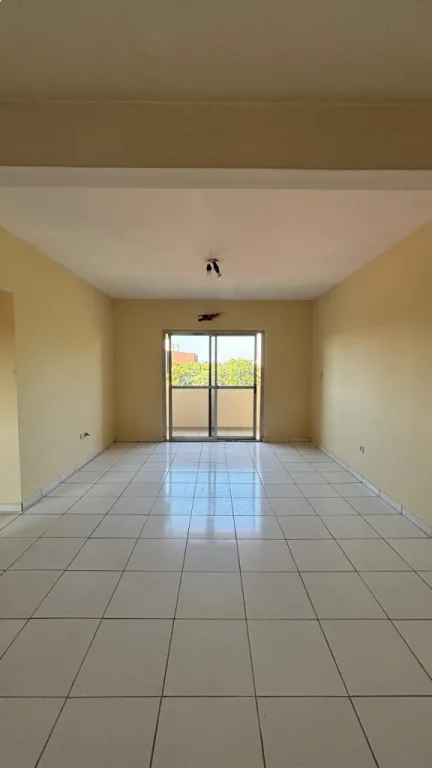 ALQUILO AMPLIO DEPARTAMENTO DE 2D BARRIO SAJONIA A metros del Supermercado — Foto 3
