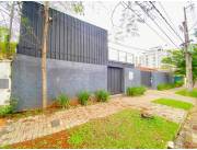 LOCAL PARA SHOWROOM-OFICINAS-DEPOSITOS EN LOS LAURELES