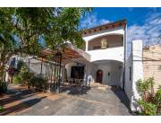 VENDO CASA EN BARRIO SANTISIMA TRINIDAD