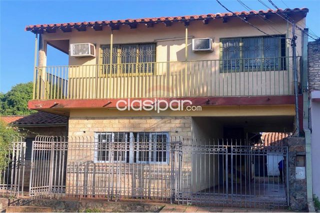 Casas - VENDO CASA EN LAURELTY LUQUE
