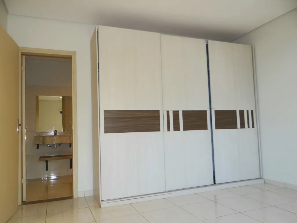 VENDO RESIDENCIA EN LAMBARÉ — foto 3