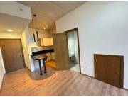 ALQUILER DE AMPLIO DEPARTAMENTO DE 1 DORMITORIO TIPO DUPLEX EN BARRIO MBURUCUYA