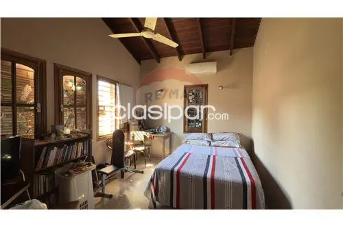 CASA EN VENTA ZONA UCA - B°STA.LIBRADA — foto 2