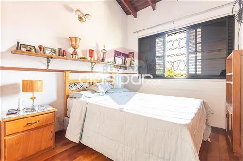 CASA EN ESQUINA B°FELICIDAD, LAMBARE — foto 3