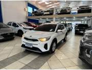Kia Stonic año 2018 poco uso en Py 📍 Recibimos vehículo y financiamos ✅️