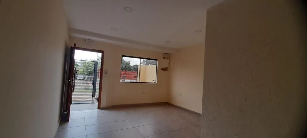 DUPLEX 3 DORMITORIOS, PUERTO PABLA. LAMBARE. — foto 2