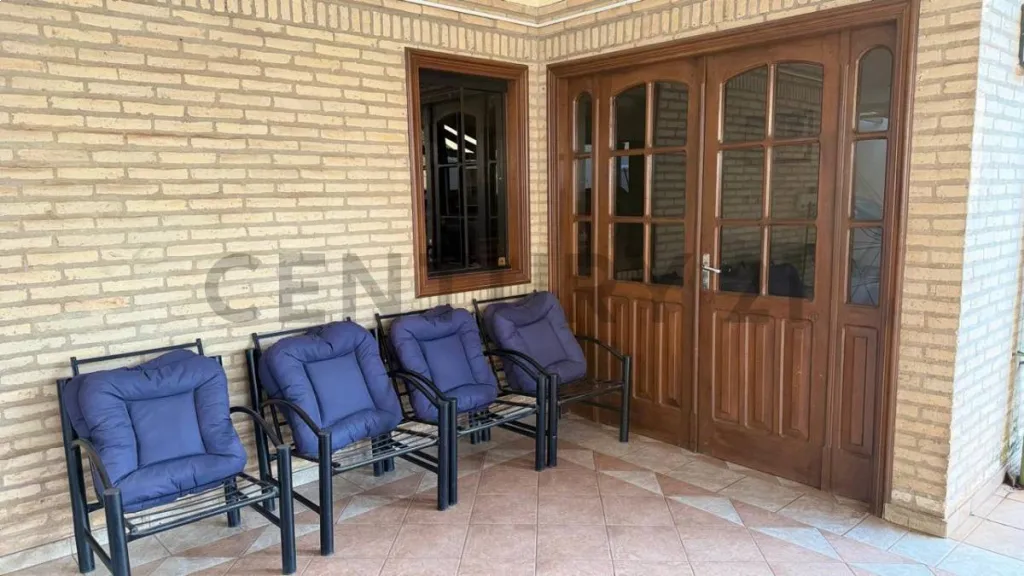 VENDO RESIDENCIA EN SAN LORENZO — foto 2