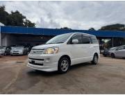 Financio 💳 Toyota Noah año 2004 recién importado directo de Japón 📍
