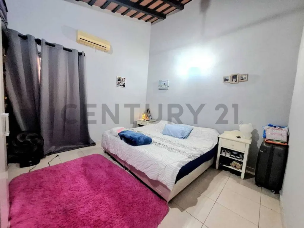 Vendo casa Barrio Hipodromo a metros de Av Rca. Argentina — foto 2