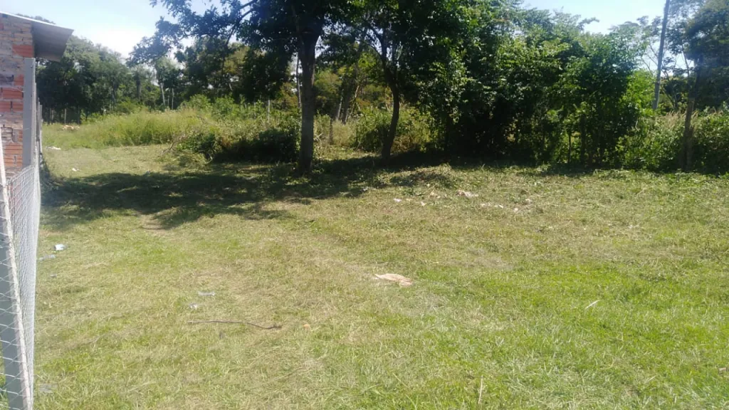 Oferta - Vendo terreno a 3 cuadras de la Avenida Las Residentas - Caacupemi Aregua — foto 3