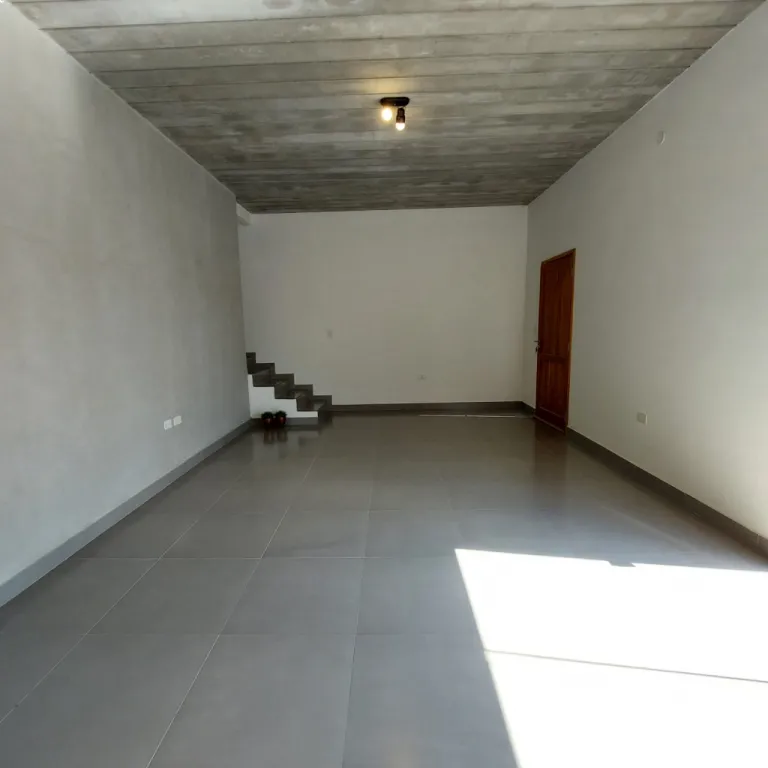 VENDO Duplex en Mariano Roque Alonso M.R.A. — Foto 2