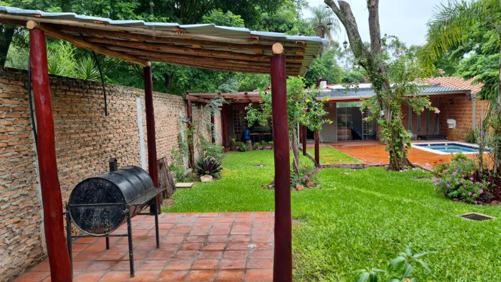 VENDO CASA QUINTA EN AREGUA — foto 3