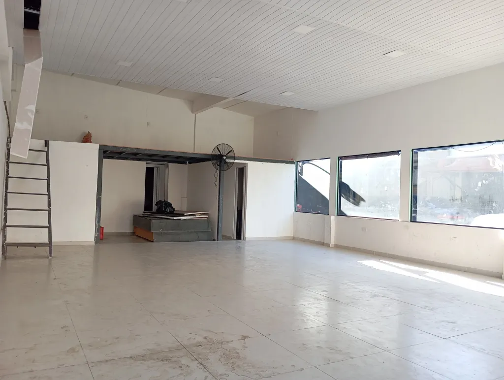 Alquilo Salón Comercial en Fernando de la Mora, Zona Sur — Foto 2