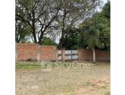 EN VENTA - TERRENO AMURALLADO YACHT