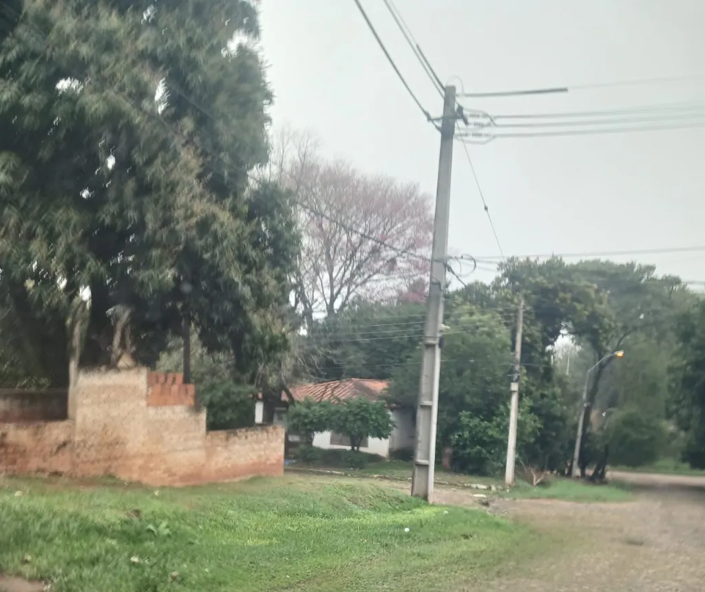 Oferta de una casa a refaccionar en Fernando de la Mora — фото 2