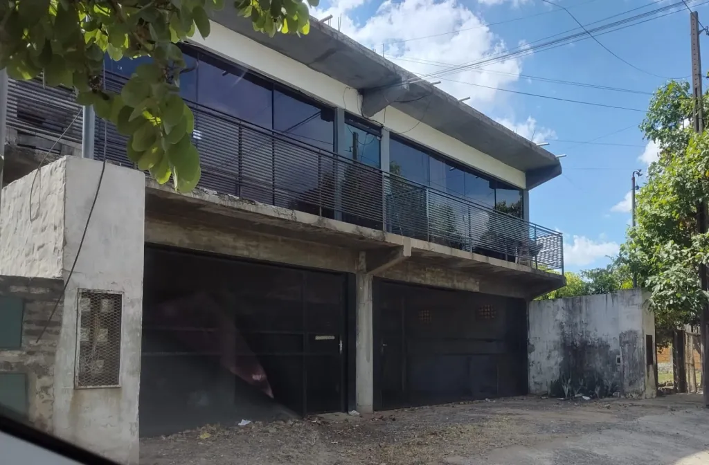 VENDO EDIFICIO EN ASUNCION LOMA PYTA COD 4603 — Foto 2