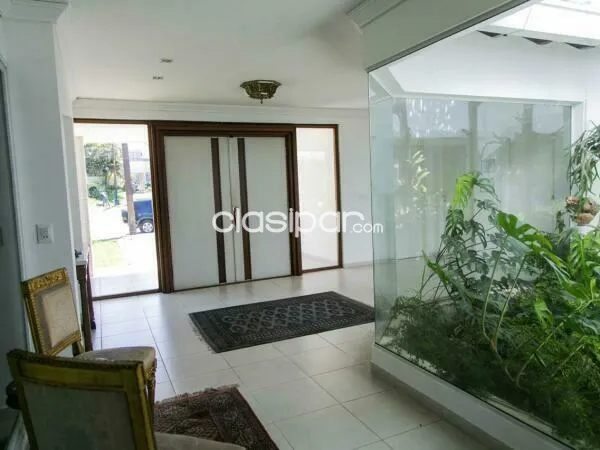 RESIDENCIA EN AVENIDA PARQUE DEL YACHT Y GOLF CLUB CON VISTA AL RIO — фото 2
