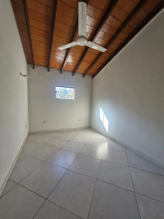 ALQUILO OFICINA EN LAMBARE BARRIO MBACHIO 1 COD 5415 — photo 3