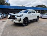 Toyota Hilux Limited 2022 único dueño con más de USD 4.000 en equipamientos ✅️