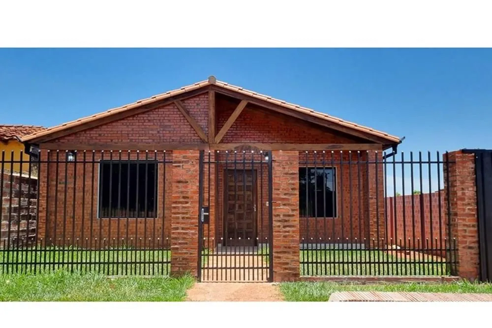 Casa en Venta – Ñemby, Barrio San Carlos — foto 2