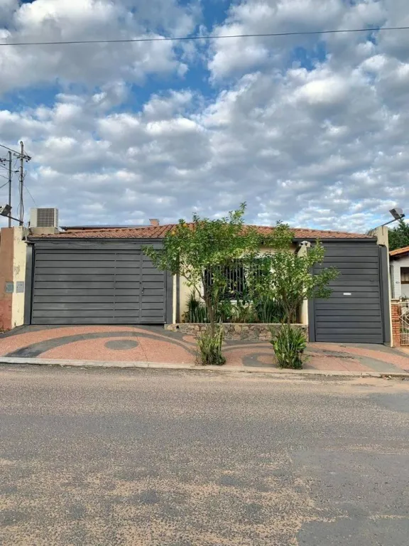 Vendo casa en Barrio Mburucuyá Asunción — foto 2