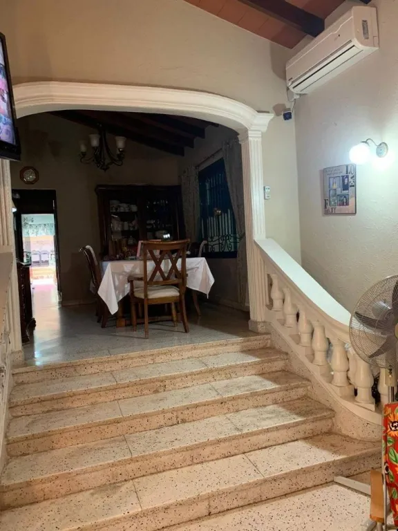 Vendo casa en Barrio Mburucuyá Asunción — foto 3