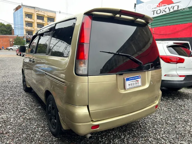 Toyota Noah 2001 - foto 8