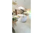 VENDO O ALQUILO RESIDENCIA EN EL YACHT Y GOLF CLUB