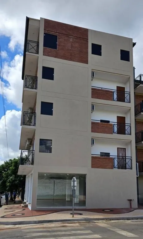 VENDO EDIFICIO EN CAPIATA SOBRE RUTA — Foto 2