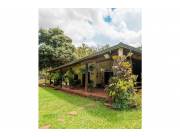 HERMOSA QUINTA DE 8.475 M2 EN AREGUA, SOBRE RUTA