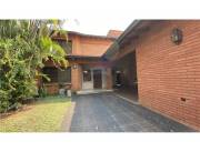 EN VENTA HERMOSA Y AMPLIA RESIDENCIA EN ASUNCIÓN - VISTA ALEGRE