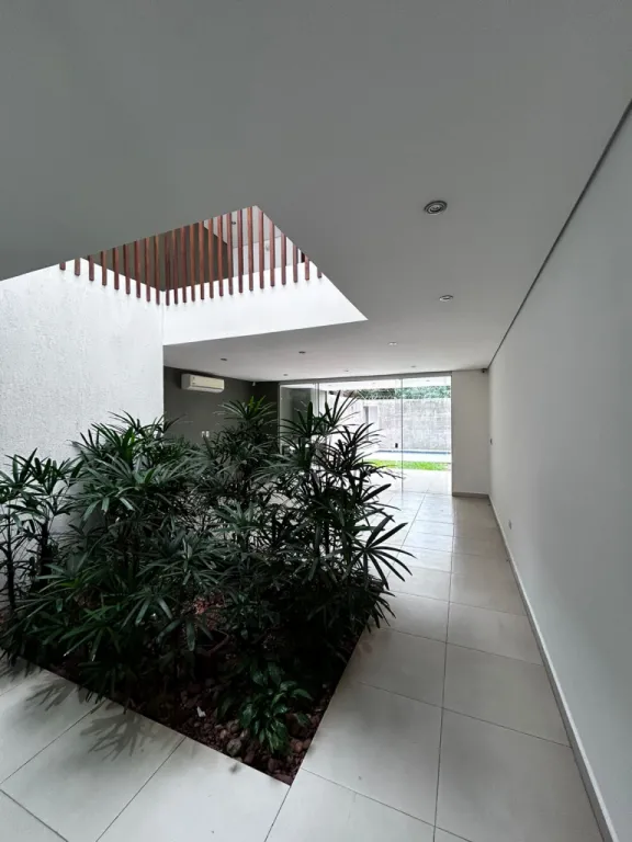 OFERTA DE AMPLIO DUPLEX DE 3 DORMITORIOS BARRIO SAN MIGUEL SAN LORENZO — foto 2
