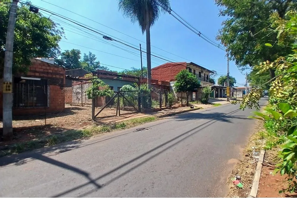 VENDO TERRENO EN ESQUINA SOBRE MOISES BERTONI SAN LORENZO — foto 2