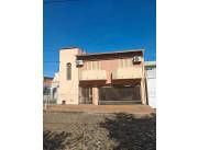 EN ALQUILER CASA EN BARRIO JARA
