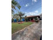 VENDO CASA EN ISLA BOGADO LUQUE, CON AMPLIO TERRENO