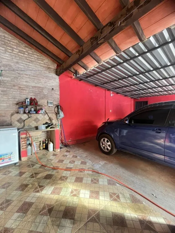 VENDO CASA EN ISLA BOGADO LUQUE, CON AMPLIO TERRENO — foto 2