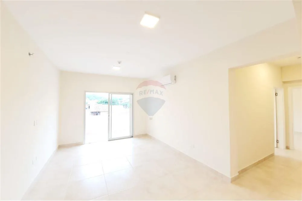 DEPARTAMENTO DE 2 DORMITORIOS Y 1 COCHERA EN BARRIO SAJONIA - ASUNCIÓN — foto 2