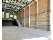 En Alquiler Depósito de 500 m2 en Asunción A447